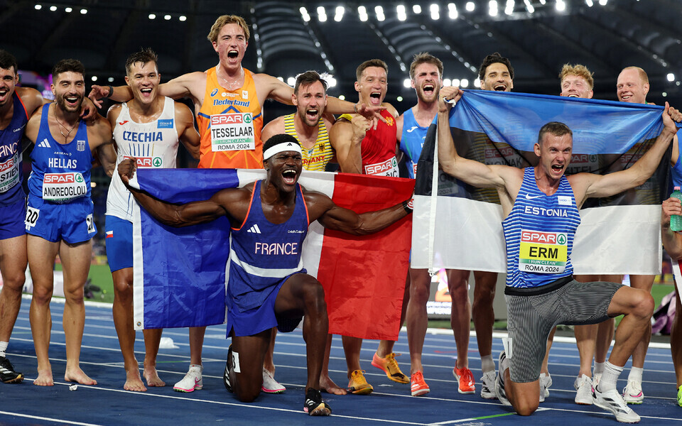 Johannes Erm (all paremal) Rooma EM-il