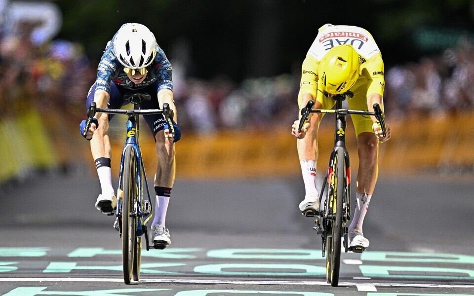 Jonas Vingegaard (vasakul) ja Tadej Pogacarit