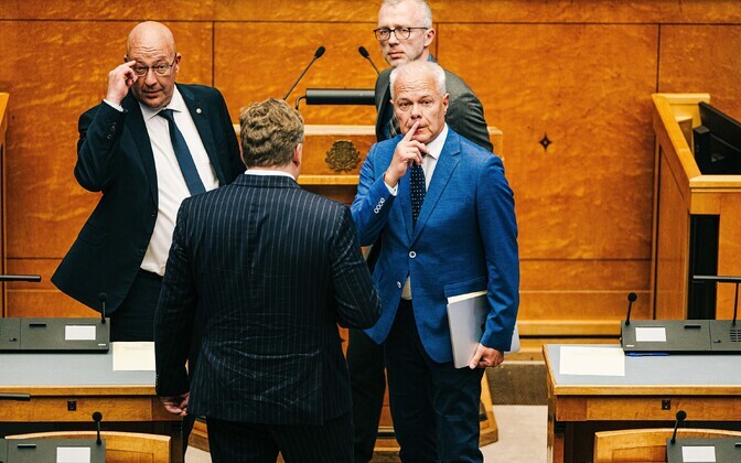 Riigikogu aseesimeeste valimine