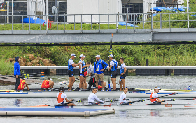 Эстонская мужская четверка парная в предварительном заезде.