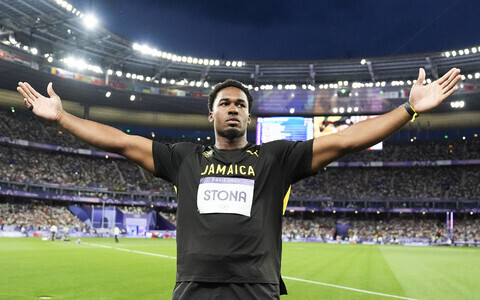 Роже Стона сотворил сенсацию.