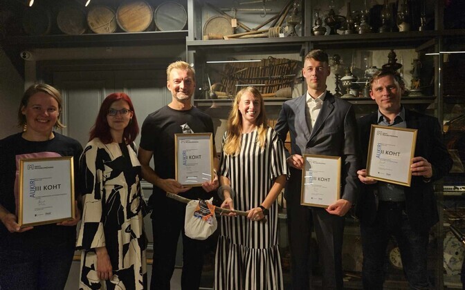Maris Rosenthal (Tallinna linnamuuseumis), Kerttu Männiste (Eesti Muuseumiühing), Tanel Veeremaa (Eesti Vabaõhumuuseum), Kristi Paatsi (Eesti Muuseumiühing, võistluse korraldaja), Eero Kruusmaa (Eesti Tervisemuuseum), Risto Lehiste (Tartu Linnaajaloo Muus