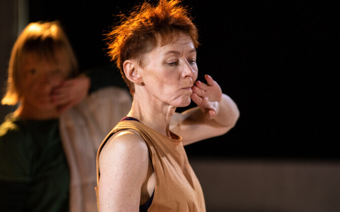 Helena Krinali ja Zuga Ühendatud Tantsijate uus tantsulavastus 