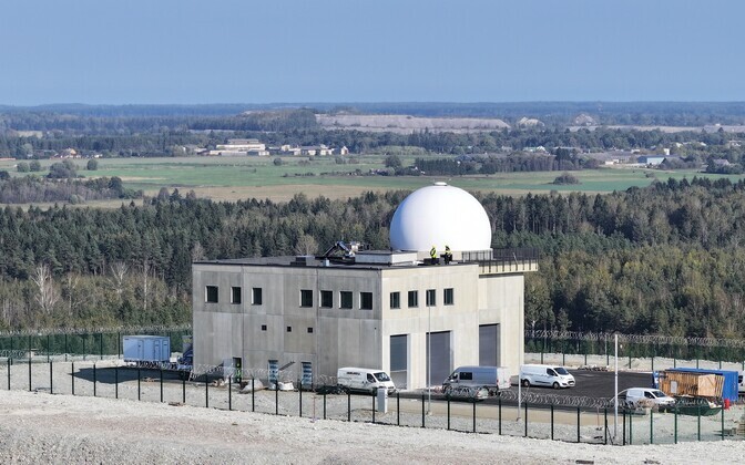 Viru radar station building work.