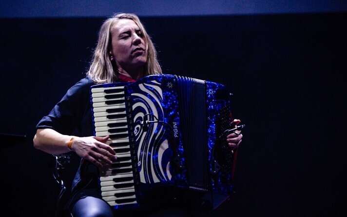 Tuulikki Bartosik maailmamuusika esitlusfestivalil WOMEX 2024