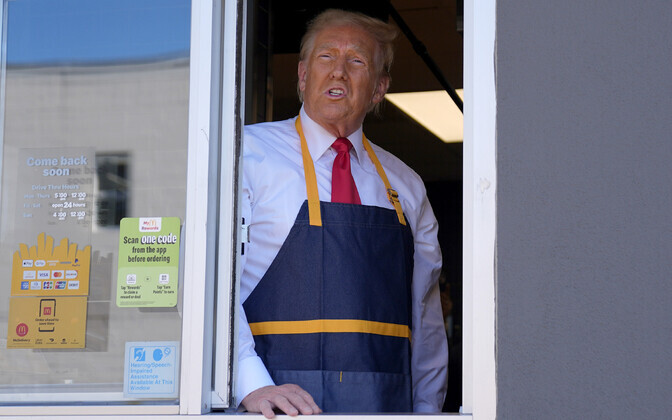 Donald Trump käis Kamala Harrise kritiseerimiseks McDonald'sis kliente teenindamas