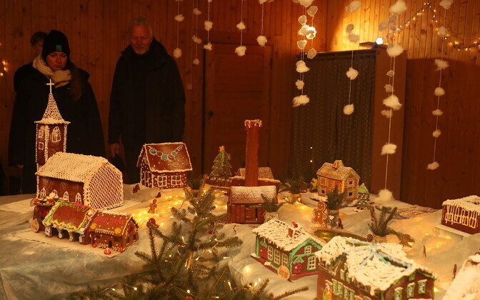 The Väike-Maarja gingerbread village.