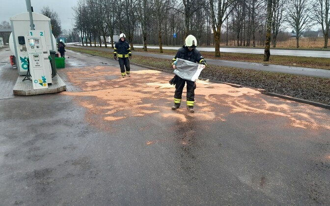 Diesel fuel spill in Valga