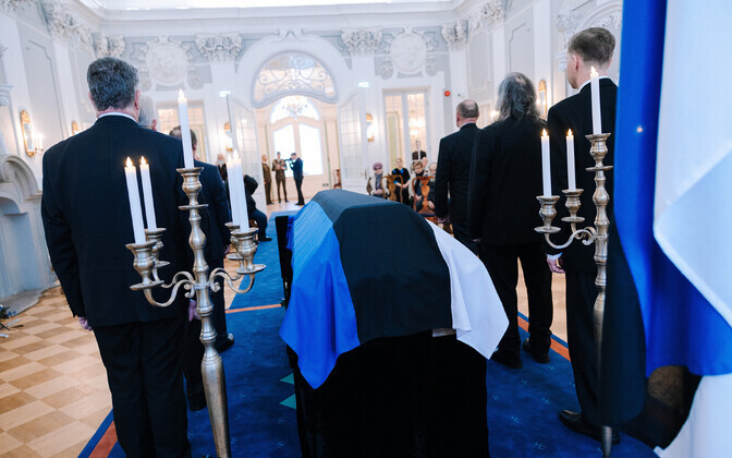 Avalik hüvastijätt Arnold Rüütliga