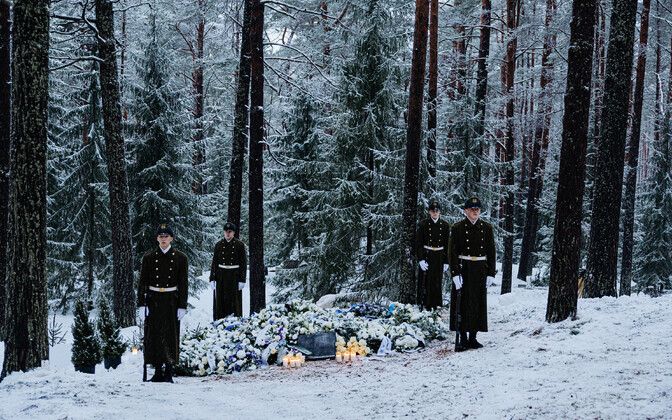 President Arnold Rüütli kalm Metsakalmistul