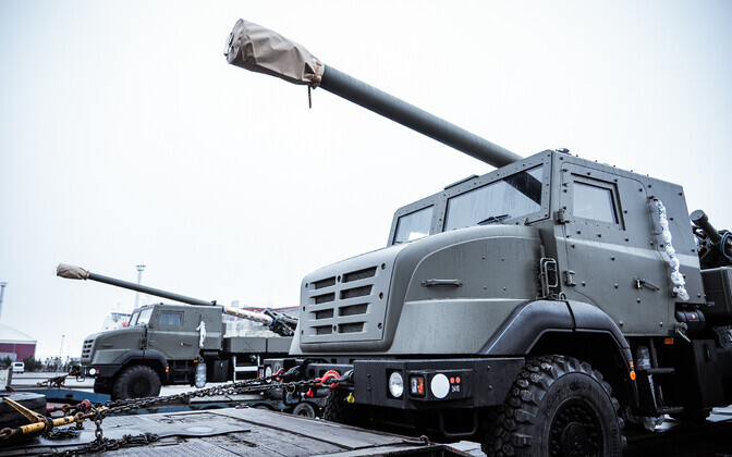 Kaitseväe liikursuurtükid CAESAR