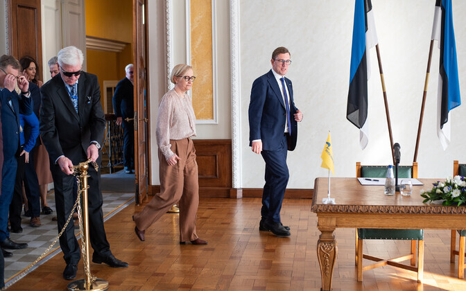 Koalitsioonileppe allkirjastamine