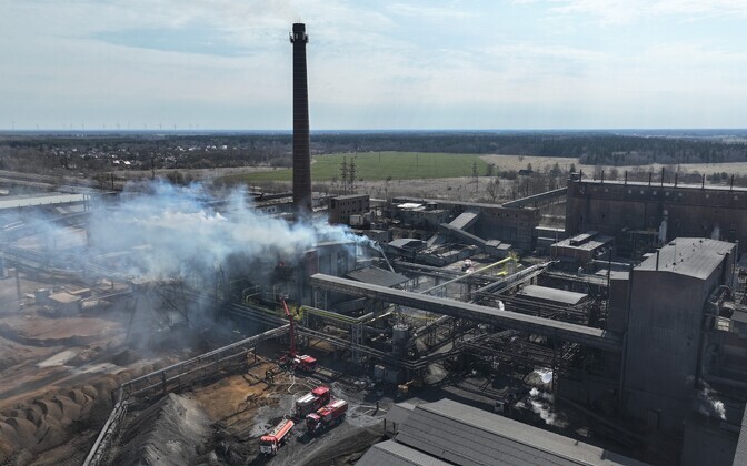 Fire in a production plant in Kiviõli, Ida-Viru County on Monday. April 14, 2025.