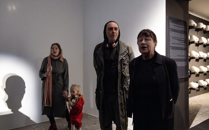 Tallinna Linnagaleriis avati esimene Jevgeni Zolotko kureeritud näitus