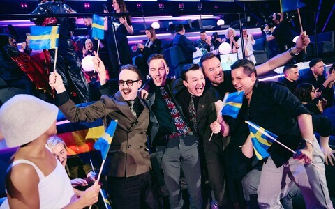 Eurovisiooni esimese poolfinaali green room'i melu, Rootsit esindav KAJ