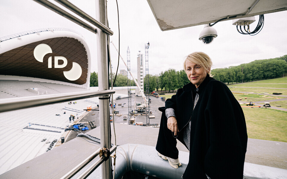 Eva Palm kolmapäeval lauluväljakul, kui pakiti kokku Justin Timberlake'i kontserdi lava.