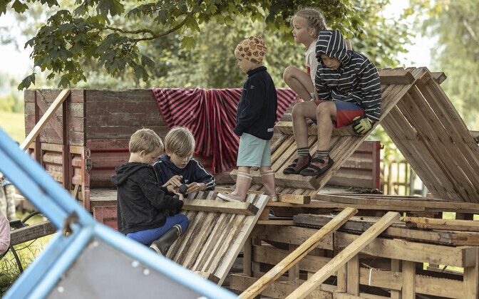 Во дворе Эстонского национального музея открылось игровое пространство Eesti Rahva Kolahoov.