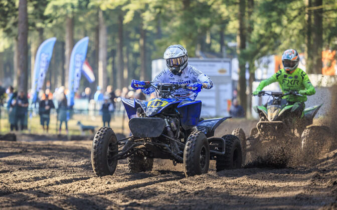 Eesti koondislased quadide ja külgvankrite Rahvuste krossil.