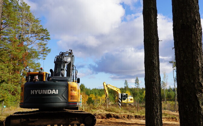 В окрестностях малого Саатсеского сапога начались строительные работы.