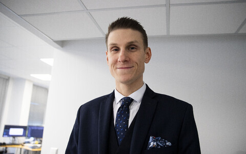 Крис Кярнер.