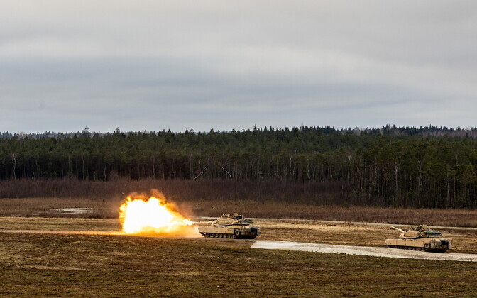 American allied M1 Abrams tanks conducted live-fire exercises at the Estonian Defence Forces’ central training area on December 18, 2025.