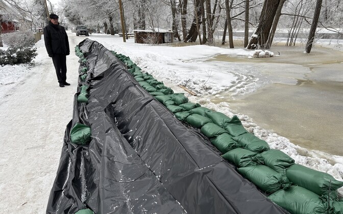 В Пыльтсамаа река вышла из берегов в районе улицы Ранна.