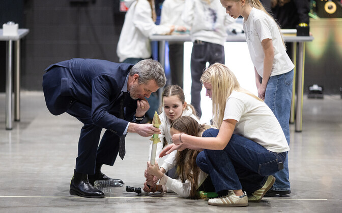 Taani kuningapaar külastas Rakett 69 stuudiot.