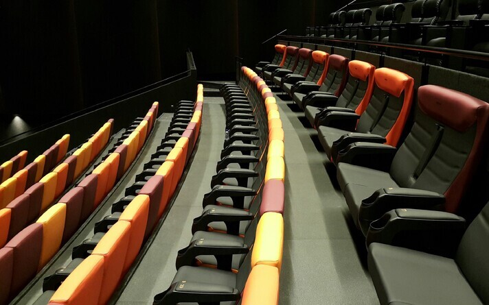 Кинотеатр.