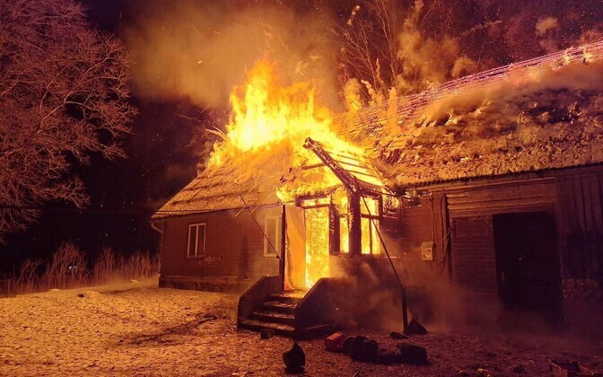 Пожар на хуторе в волости Пыльтсамаа.