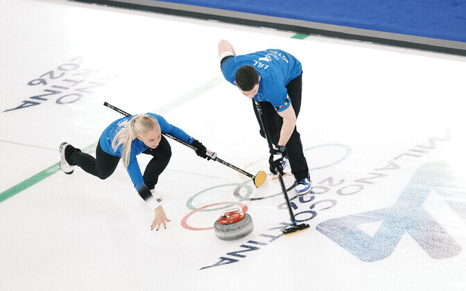 Керлинг, смешанные пары: Эстония - Швеция.