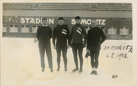 II taliolümpiamängud Sankt Moritzis 1928. aastal. Eesti esindus olümpiajääl, vasakult: Johannes Villemson, Christfried Burmeister, Aleksander Mitt ja Eduard Hiiop