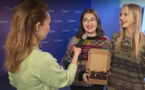 Õpilasfirma Flammik esindajad Ester Edro ja Hanna Loora Pulst