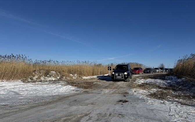 Ледовая дорога на Кихну.