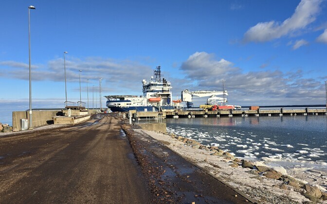 Ледокол Botnica.