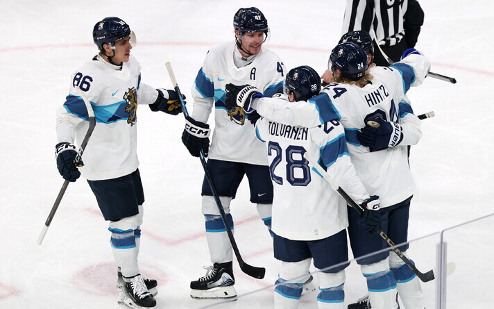 Финские хоккеисты проявили себя.