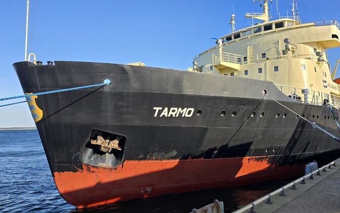 The icebreaker Tarmo working in the Gulf of Riga. March 2026.