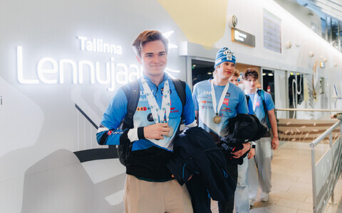 Jakob Kulbin medalitega kodumaale jõudes