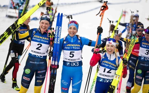 Laskesuusatamise MK Oslos. Naiste ühisstart