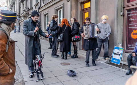 Logovoi ja Južaninovi näituse 