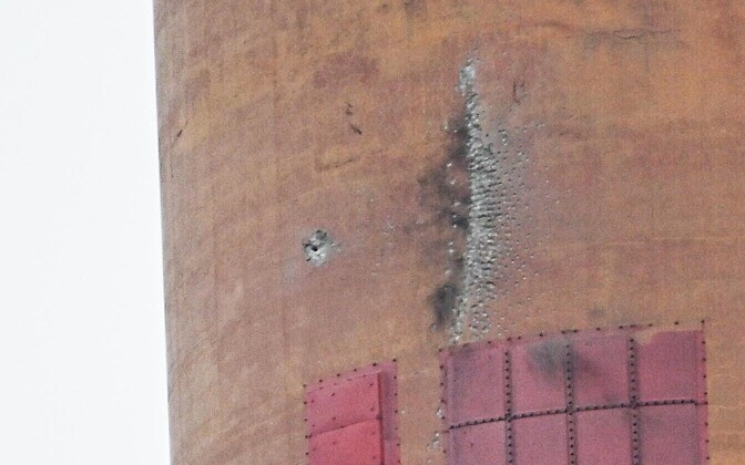 Поврежденная труба Аувереской электростанции.