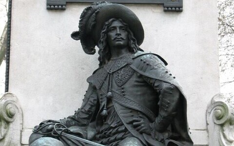 Памятник Шарлю де Батц де Кастельмор, графу д’Артаньяну в Париже.