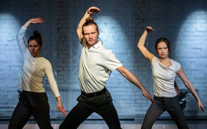 Fine5 ja Claresis Collective toovad publiku ette lavastuse 