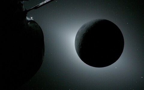 Sellel 6. aprilli 2026. aasta päikesevarjutuse ajal jäädvustatud fotol langeb päikesevalgus Kuule otse tagant.