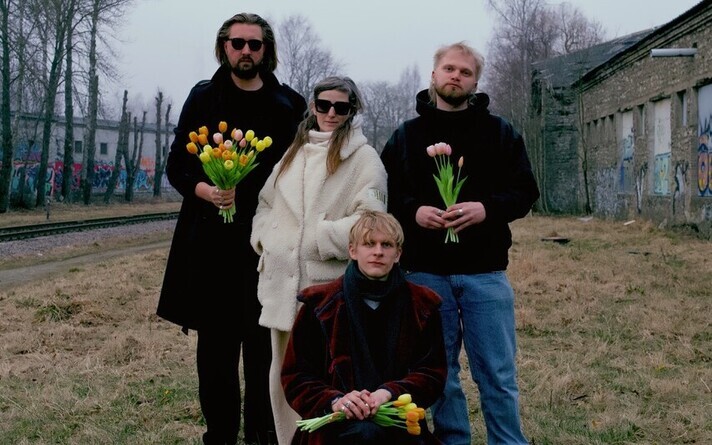 Vasakult Jan Teevet, Kairi Mändla, Markus Palo, ees Oliver Issak.