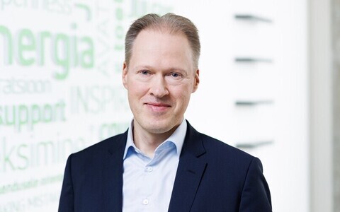 Лаури Карп.