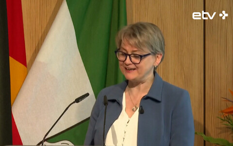 Глава МИД Великобритании Иветт Купер.