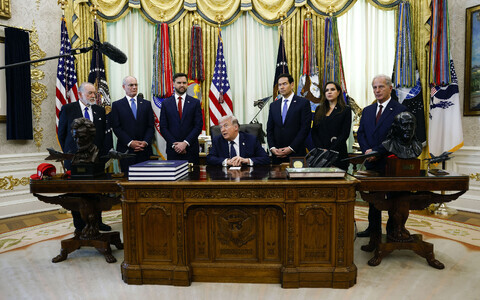 В Белом доме состоялись переговоры между Израилем и Ливаном.