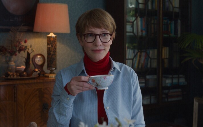 Cate Blanchett Timotheana filmis „Isa ema õde vend“.