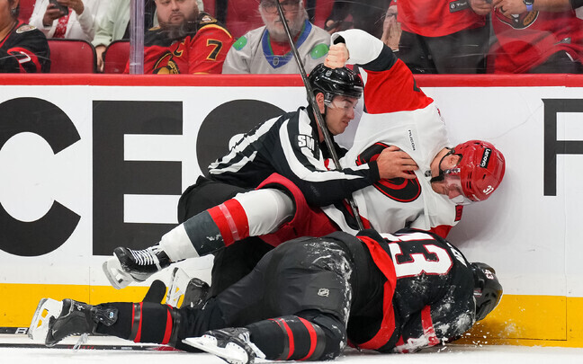 NHL: Ottawa Senators - Carolina Hurricanes