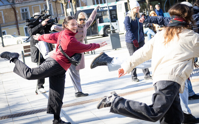Rahvusvahelise tantsupäeva tantsuaktsioon